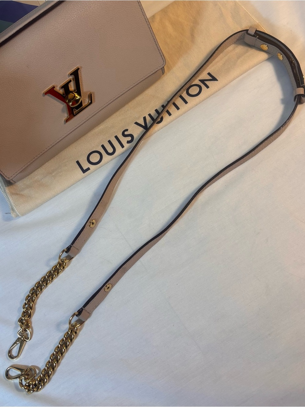 Gorgeous Louis Vuitton Lockme Greige Sold - Picture 14 of 16